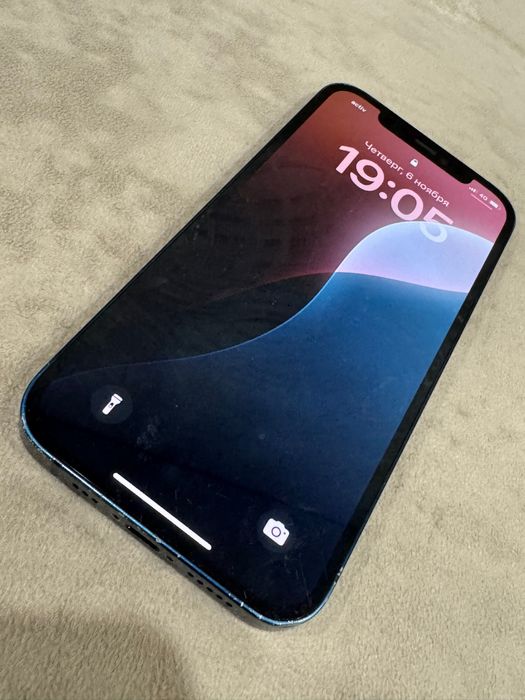Продам айфон 12 64гб