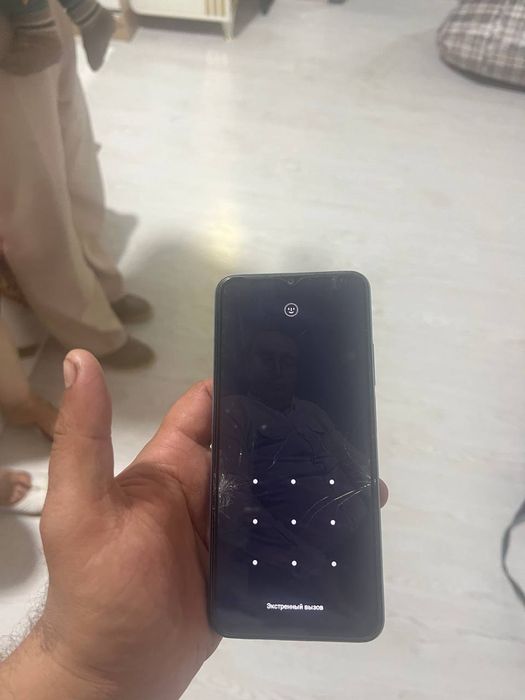 Opp A17  telefoni sotiladi pamiti 64 tarobka