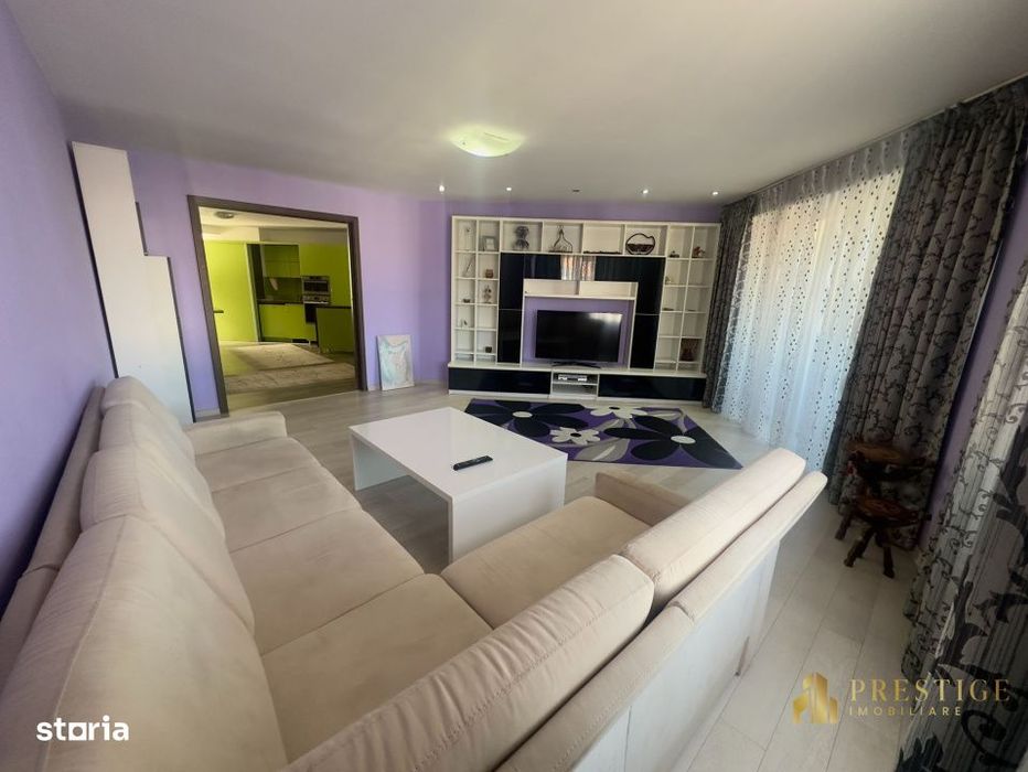 Apartament spatios tip C cu 3 camere de vanzare pe Bld. Decebal-Oradea