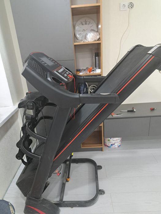 Продам беговую дорожку