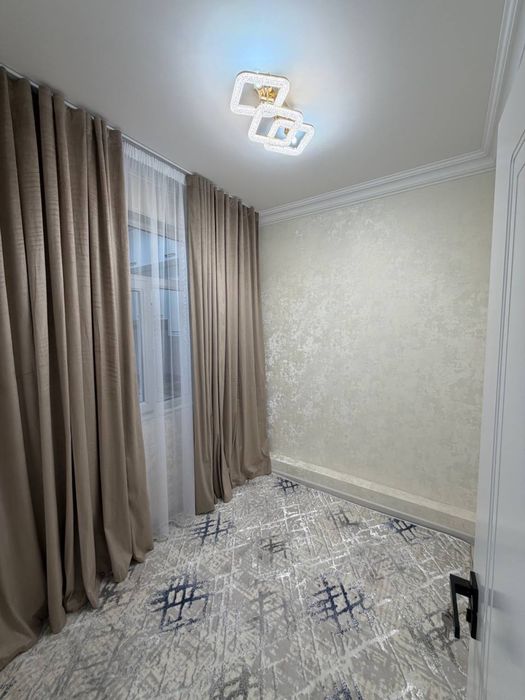 Продажа 2 ком Юнусабад -12 Балокн 1.5*3