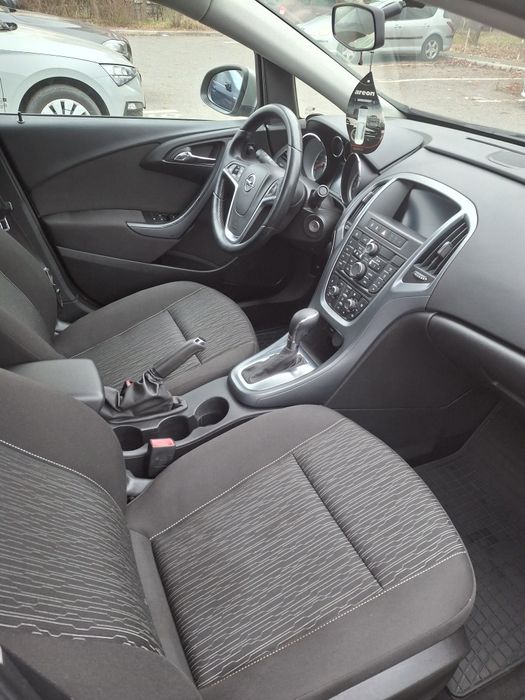 Vand Opel Astra J 2016