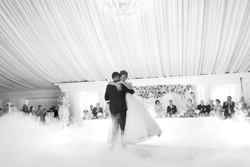 Gheață carbonică /baloane cu fum /artificii pentru diferite evenimente