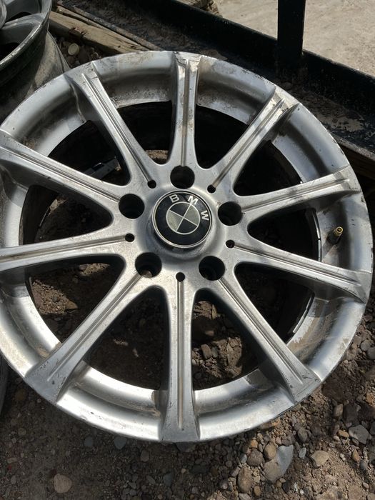 титановый диский продаетца 16 на бмв 34