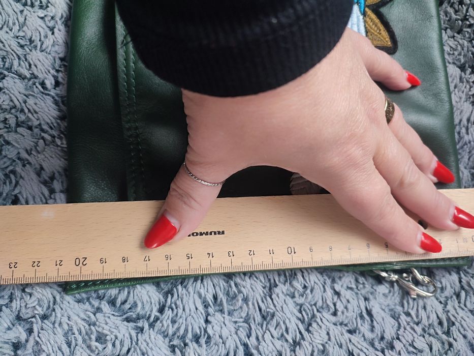 Poseta dama cu broderie