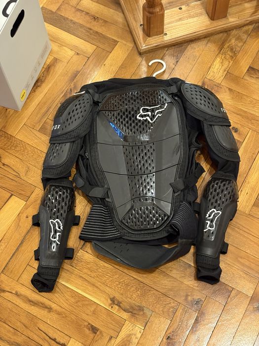 Ризница Fox Titan