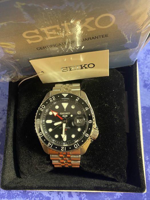 Seiko 5 Sports GMT