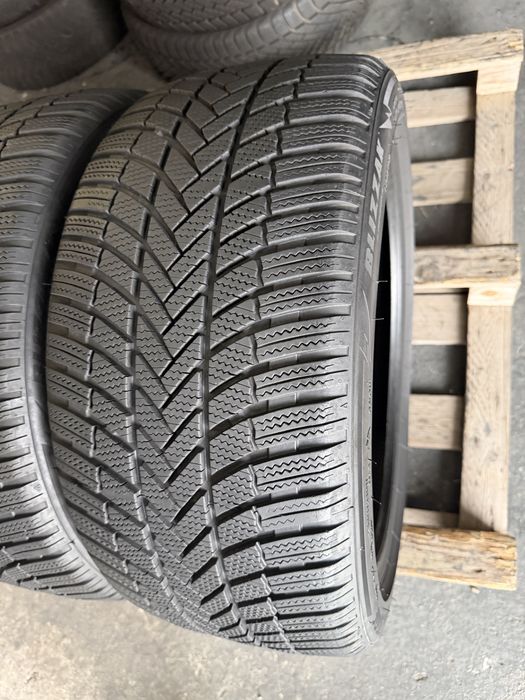 2 anvelope iarna 245/40/18 , Bridgestone , 6.5 mm !