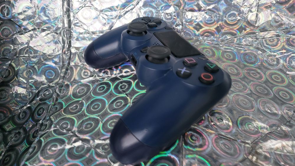 Лимитиран контролер джойстик пс 4 playstation 4 pc компютър