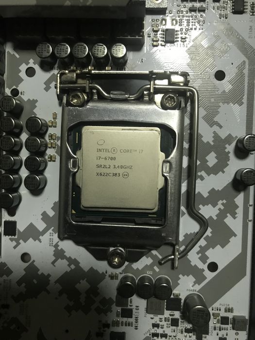 Топовая плата z170 sabertooth i7-6700