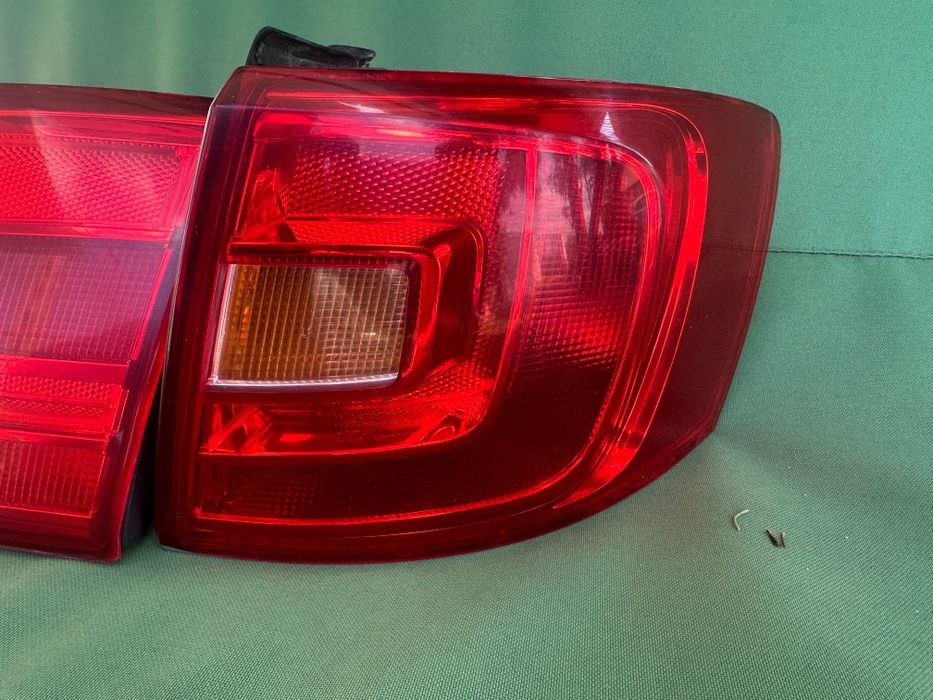 Vând stopuri spate pentru VW Jetta, model 2011–2015