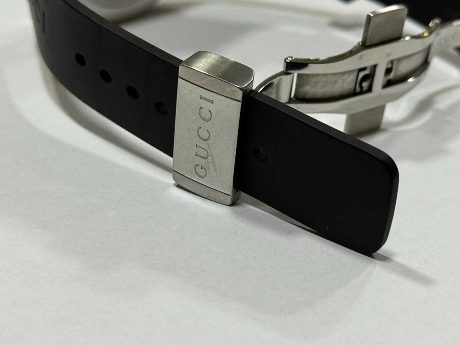 Часовник Gucci Dive 136.2