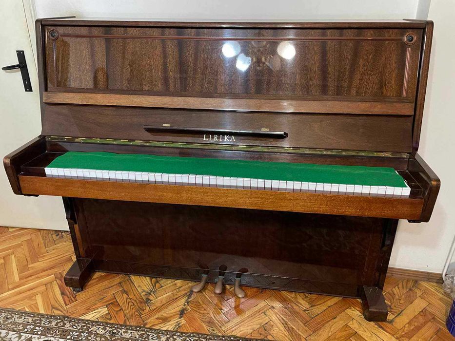 Класическо руско пиано Лирика