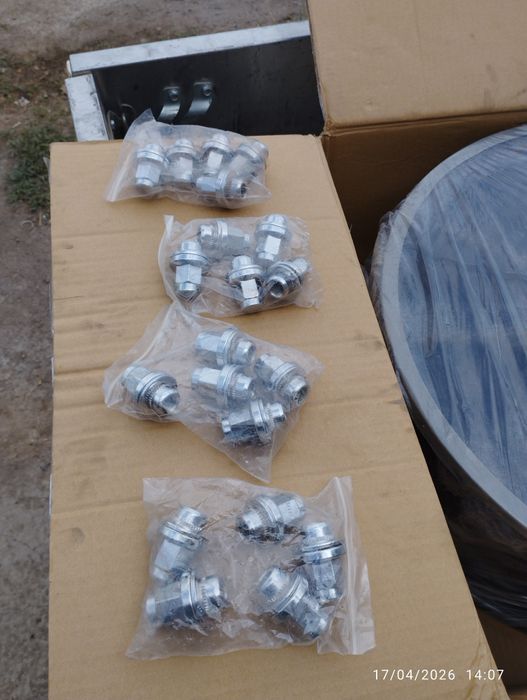 Lexus diska sotiladi dona