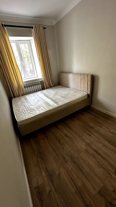 Кровать и шкаф в комплекте!