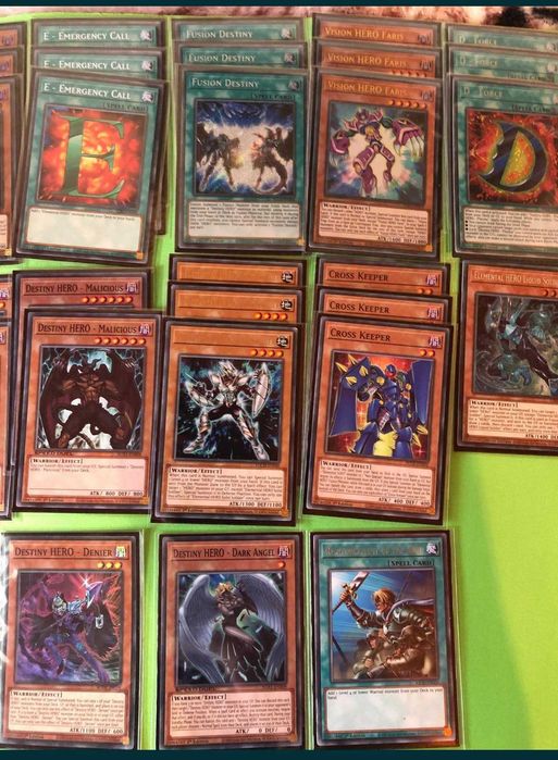 Yu Gi Oh Heroes deck competitiv