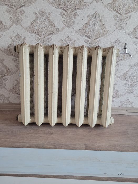 Продаются чугунные батареи