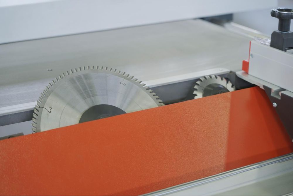 Форматно-раскроечный станок