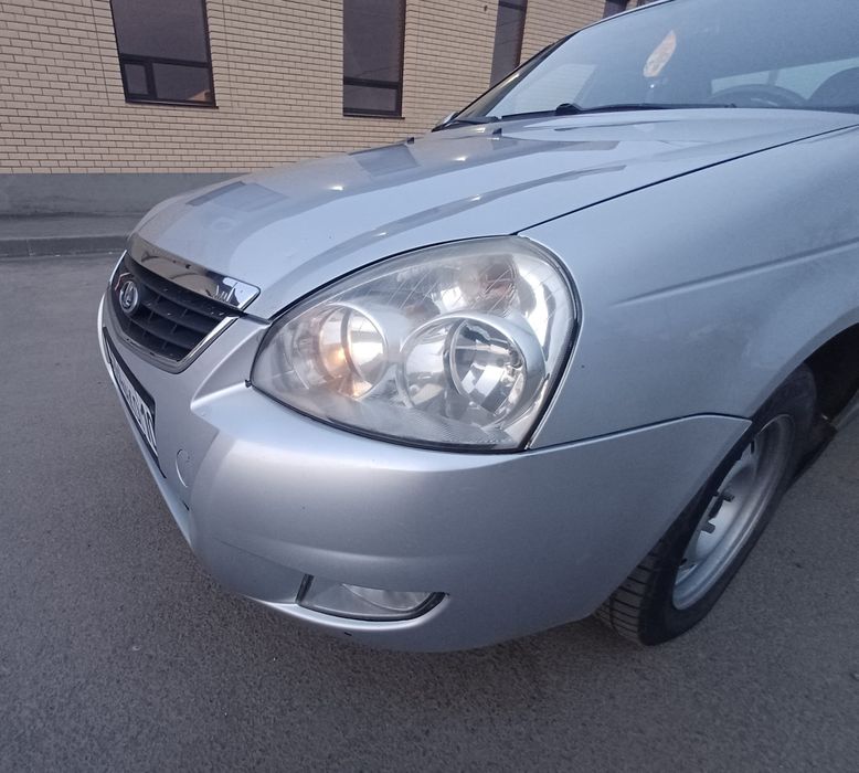 Продам Приору седан