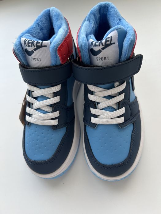 Кроссовки осень (28 р)