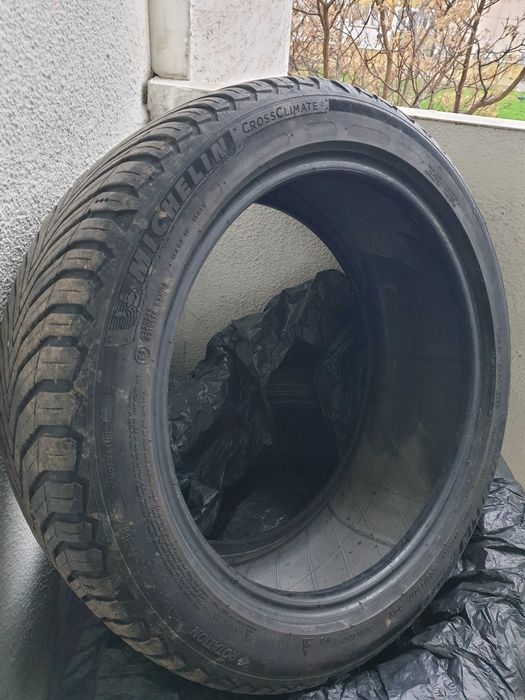 2бр. Всесезонни гуми Michelin 225 45 17 В добро състояние