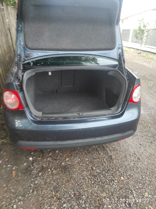 Volskwagen Jetta 2007 avariat