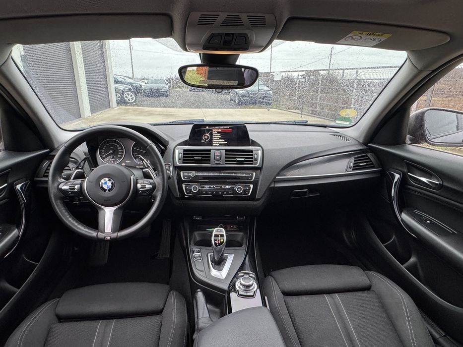 Bmw 120 X drive/led/trapa/camera/navi/sportline/190cp