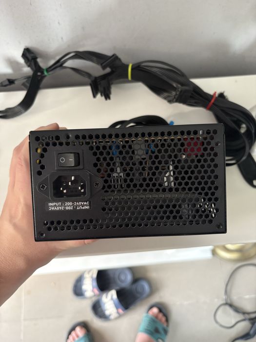 sursa aqirys 550w