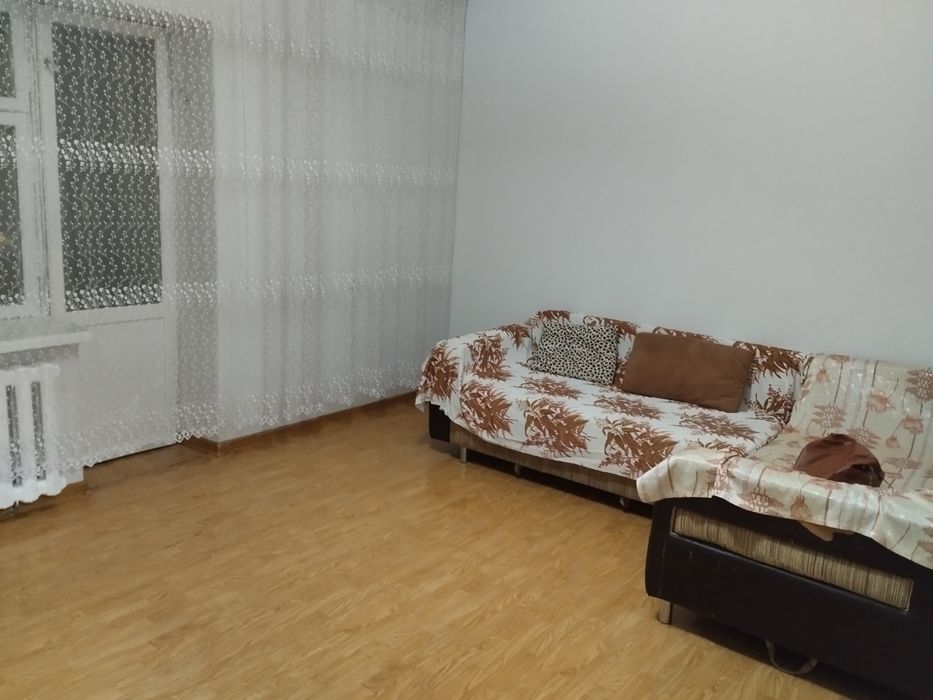 Продам диван угловой