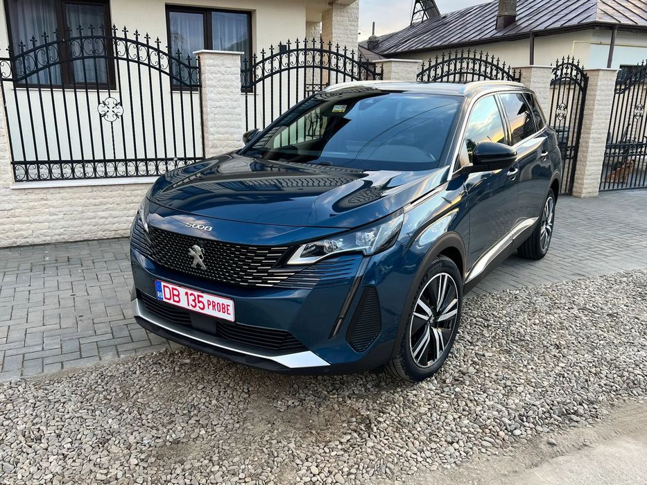 Peugeot 5008 GT ,7 LOCURI ,Led , Alcantara ,Distronic ,Carte Service ,FACTURA CU KM