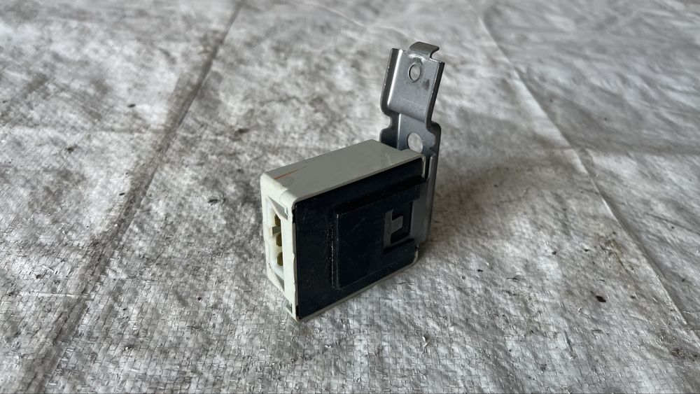 Реле Subaru Forester 2