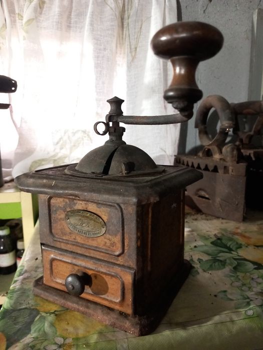 Rîșnițe și fier de călcat