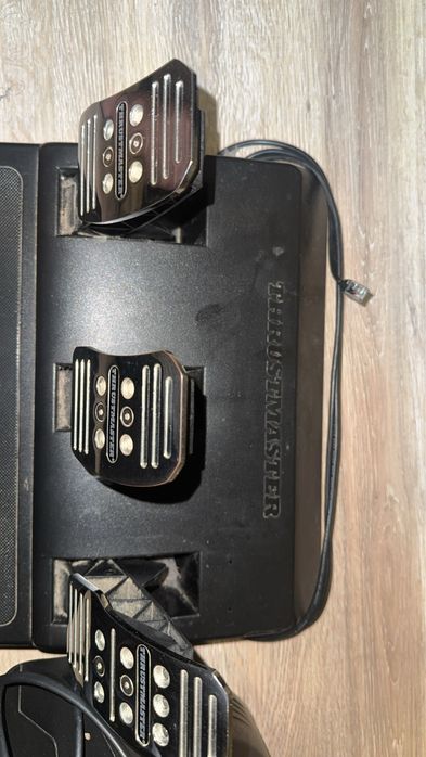 Set volan thrustmaster tmx racing wheel