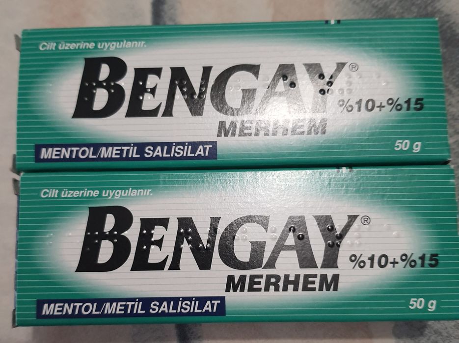 Bengay unguent antireumatic.Pret pe 2 cutii
