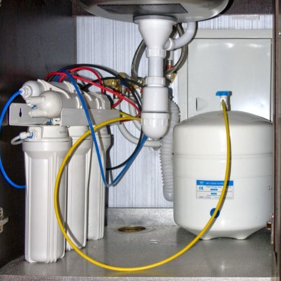 Установка фильтр питьевой любой марки. (Фильтр урнатиш хизмати)