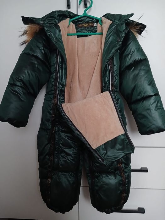 продам детский комбинезон