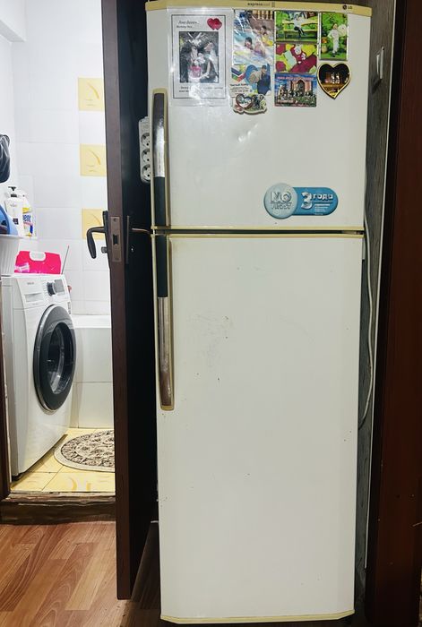 Срочно продаю холодильник