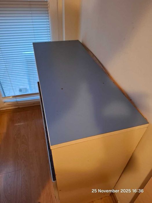 продавам ракла 86 см ширина х 34 см дълбочина х 75 см височина