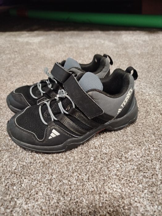 Детски обувки 10-15-20 лв.