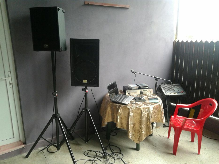 Vand sistem profesional pentru munții botezului petrecerii private