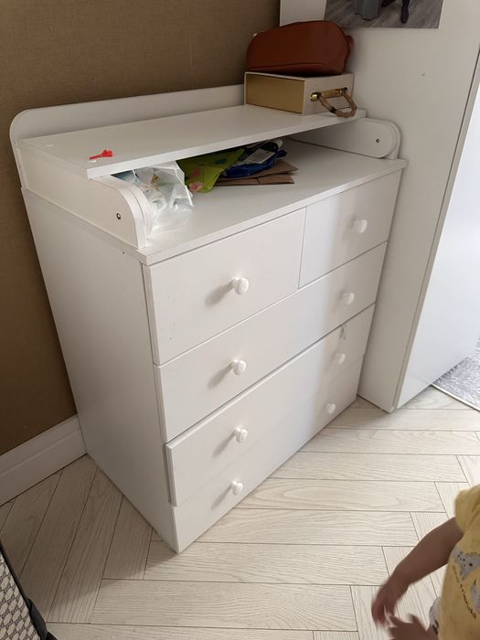 Пеленальный столик