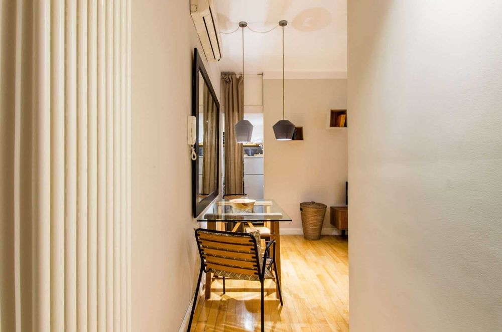 Дава се под наем Двустаен апартамент в София, Център - 67 кв.м за 459 € - Снимка #1