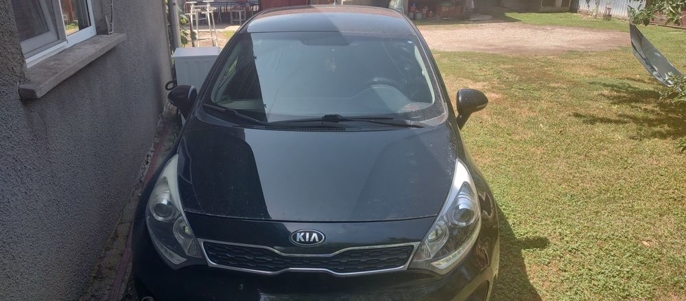 Auto kia Rio 1.1