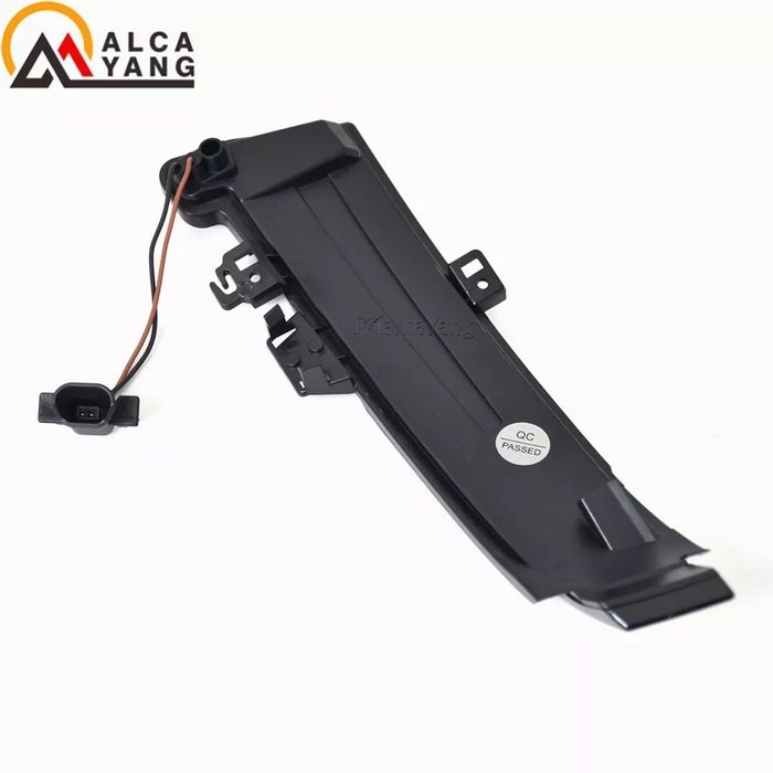 Мигач мерцедес огледало мигачи Mercedes огледала W204 W176 W246 W212