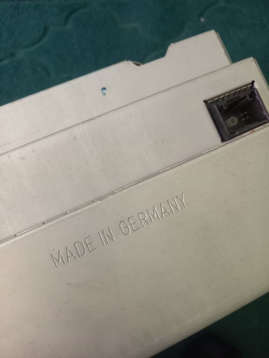 Продаётся автомагнитола на Mercedes W211