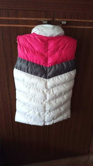 Дамски спортен елек