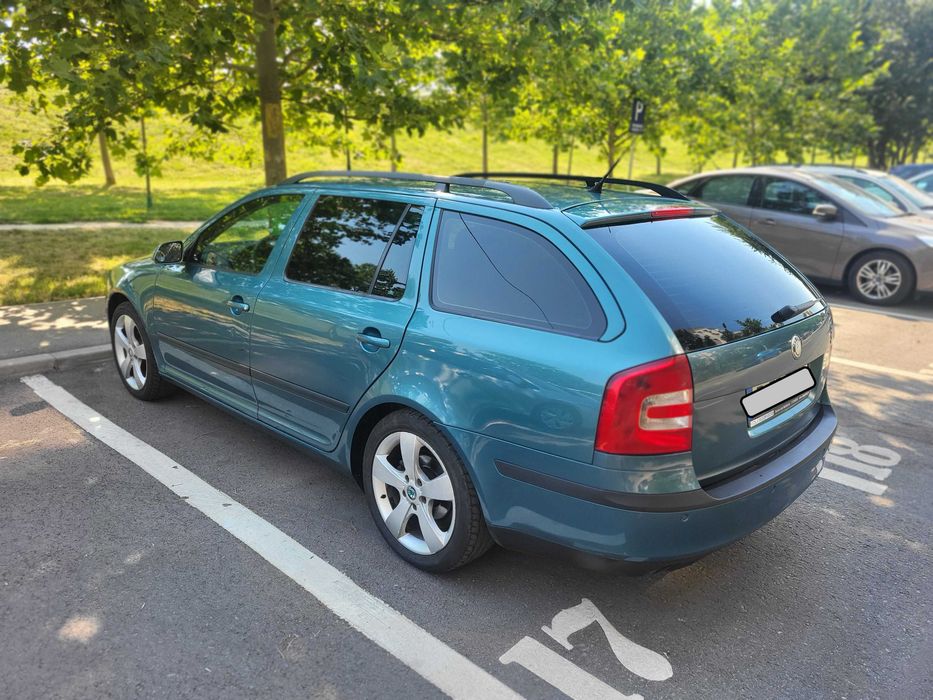 Vand Skoda Octavia 2 1.6 FSI Benzina + GPL