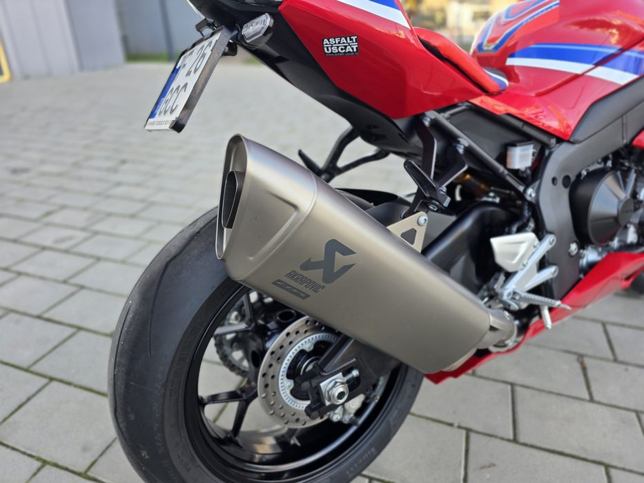 Honda CBR1000RR-R Fireblade SP 2024