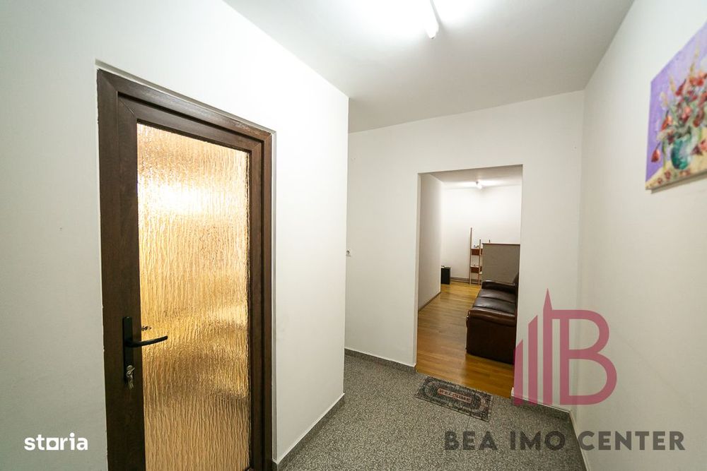 Birou ultracentral, parter, ideal pentru cabinet, birou, sediu firmă!