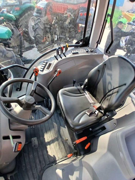 Новый Трактор LOVOL 1004 в Лизинг